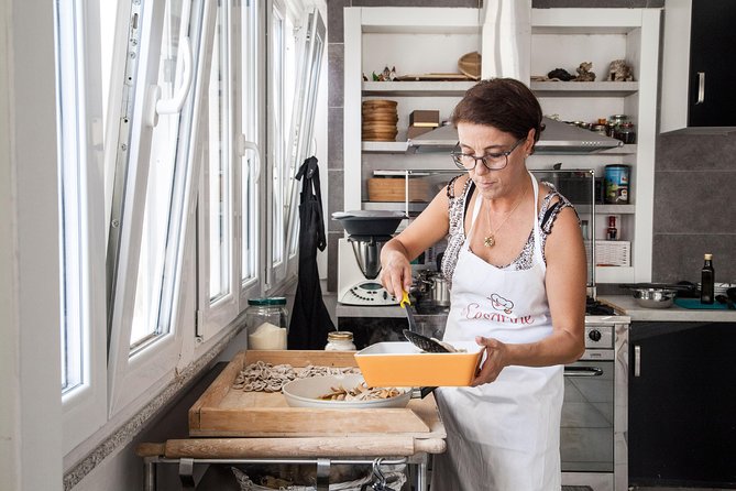 Cesarine: Home Cooking Class & Meal with a Local in Alberobello - What happens at I Trulli di Alberobello (and how it sets you up)