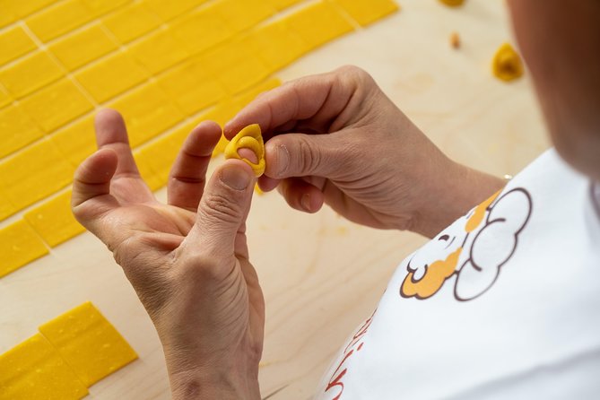 Cesarine: Home Cooking Class & Meal with a Local in Bologna - Should You Book Cesarine: Home Cooking Class in Bologna?
