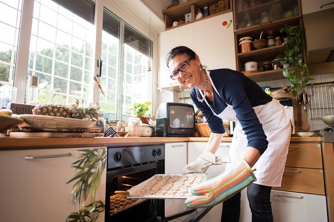 Cesarine: Home Cooking Class & Meal with a Local in Siena - Learning with named hosts: the teaching style you want