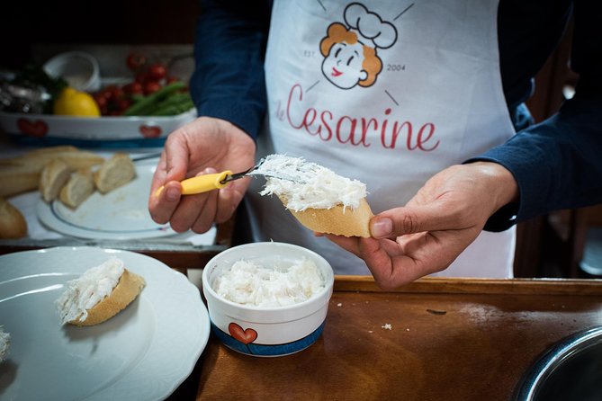 Cesarine: Market Tour & Cooking Class at Local's Home in Venice - Rialto Morning: Why Ponte di Rialto Matters Before You Shop