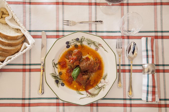 Cesarine: Market Tour & Home Cooking Class in Bari - Who Should Book This Bari Cooking Class