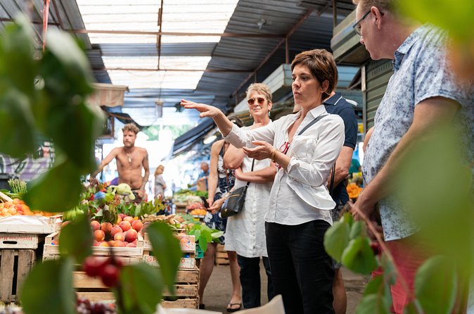 Cesarine: Small Group Market Tour & Cooking Class in Catania - Going from the market to a home kitchen