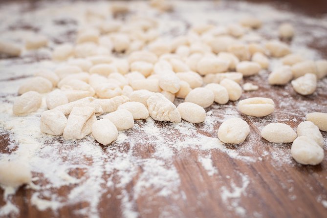 Cesarine: Small Group Market Tour & Cooking Class in Messina - Should you book this tour?
