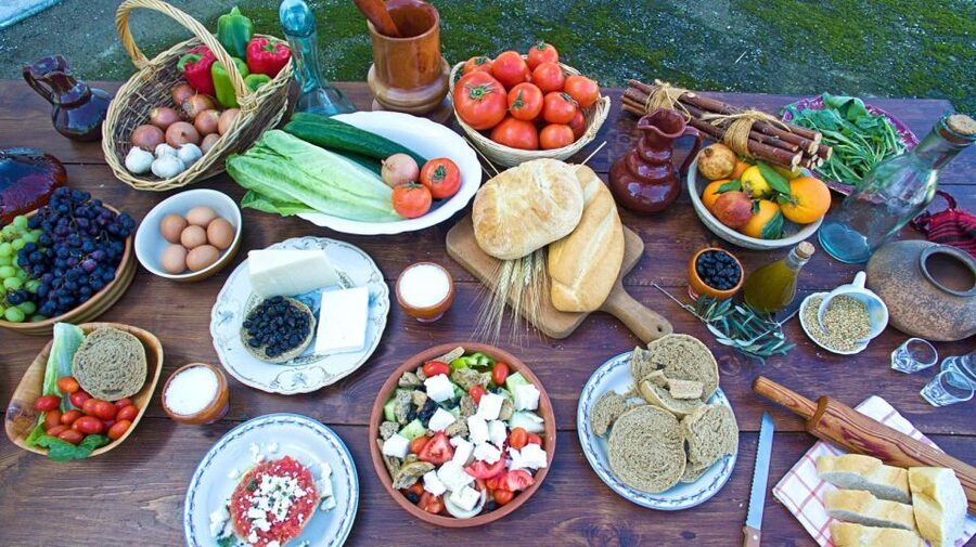 Chania: Authentic Cooking Class in the White Mountains - Who this Chania cooking class suits best