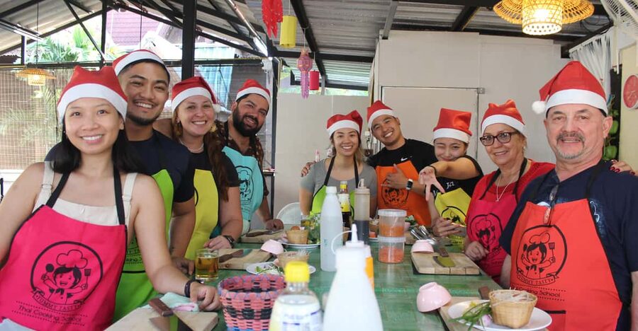 Chiang Mai: Half Day Morning Cooking Class with Market Tour - Market Tour First: Why Kad Kom Sets You Up to Cook Better