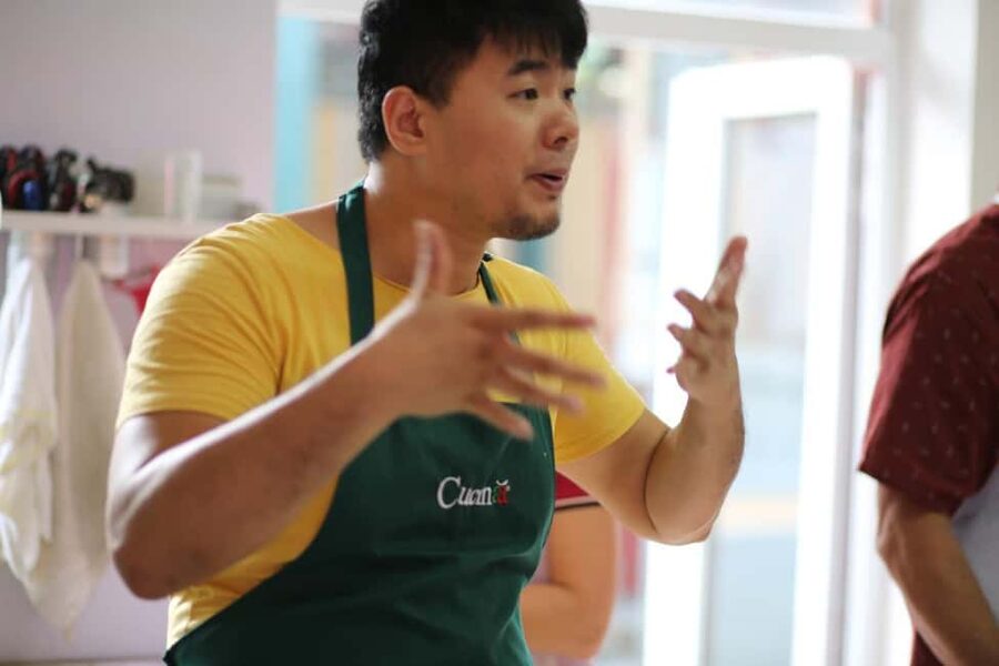 Chinese Dumplings Cooking Class in NYC – Fun & Delicious! - Getting There at Busy Mall: Your Flushing Meeting Point