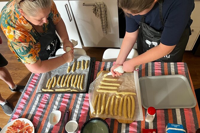 Chocolate & Churros Cooking Class in Madrid - Key things that make this class worth your time