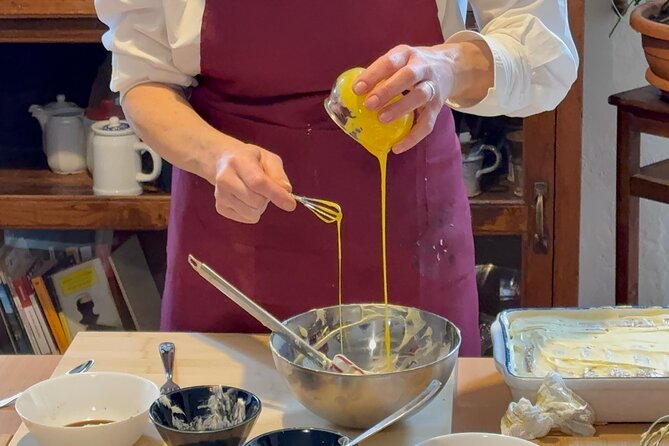Como cooking class - Pasta and Tiramisu - Handmade pasta in Como: tagliatelle and carbonara-style know-how