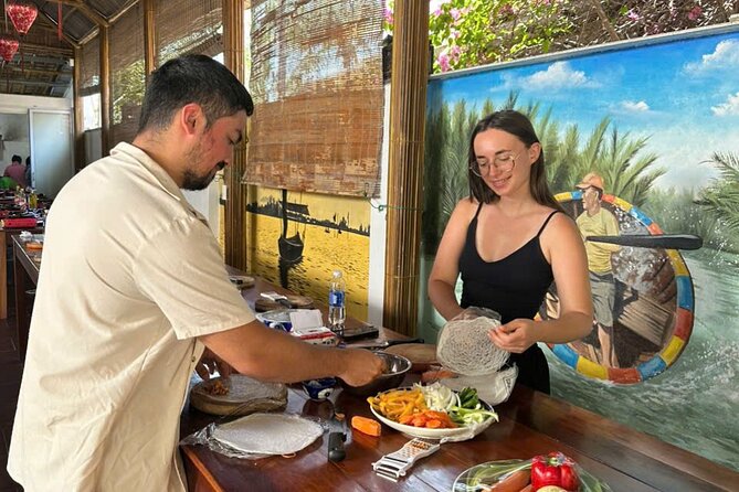 Cooking Class and Coconut Basket Boat Ride by Hangcoconut - Who this tour suits best