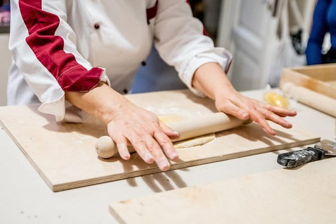 Cooking class and home made pasta in Florence with LA VIVANDIERA! - The Florentine meal expands: meat balls and hunt chicken