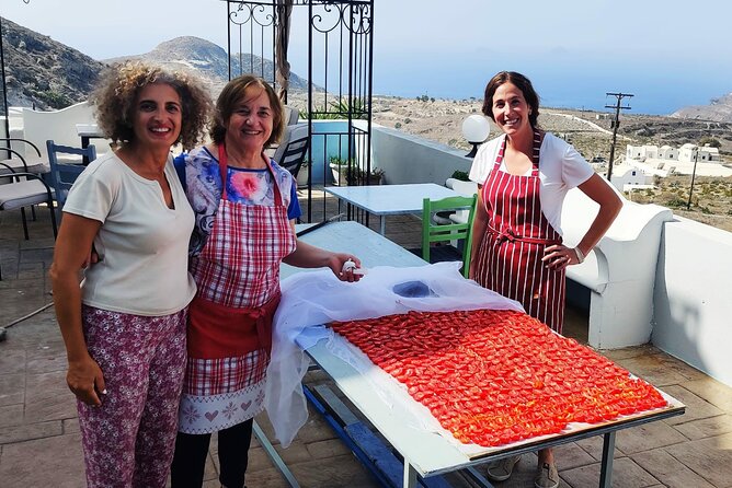 Cooking Class and Wine Tasting in Santorini - Wine pairing during lunch: more than a taste