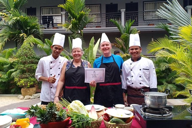 Cooking Class By Reveal Angkor Hotel Siem Reap - Eating Your Meal Alfresco in the Reveal Angkor Gardens