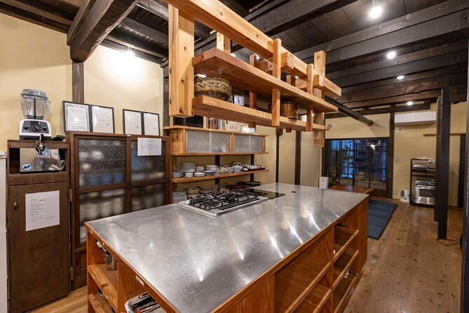 Cooking Class for Ramen and Gyoza in a Quiet Old Osaka House - Gyoza from Scratch: Homemade Wraps and Savory Fillings