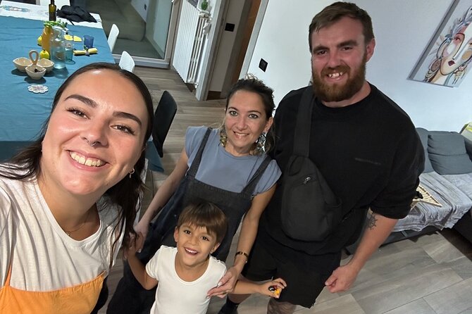 Cooking class : Fresh pasta and tiramisu for children in Milan - Where the class starts (and how easy it is to get there)
