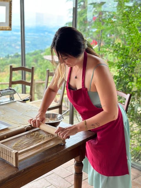 Cooking class in a private medieval village - Meet Oscar and Pasquale: why the teaching feels personal