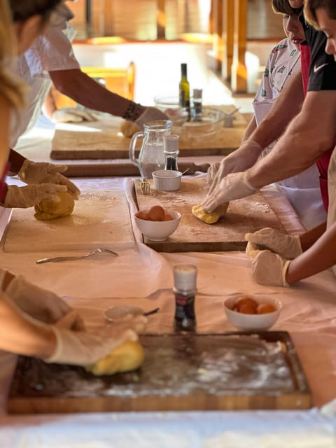 Cooking class in a private medieval village - Who should book this cooking class in Tuscany