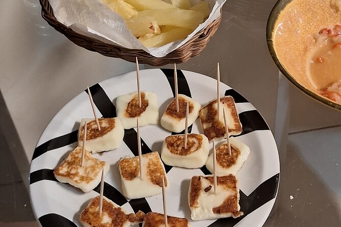 Cooking class in Salvador, an authentic dinning experience - Pão de queijo and the building blocks of Bahian comfort
