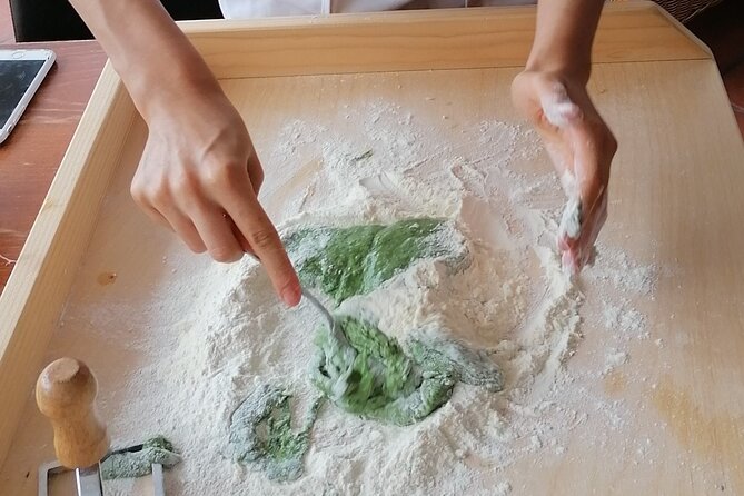 Cooking Class in your accommodation: Fresh handmade pasta - What’s included, what’s not, and what that means for your meal