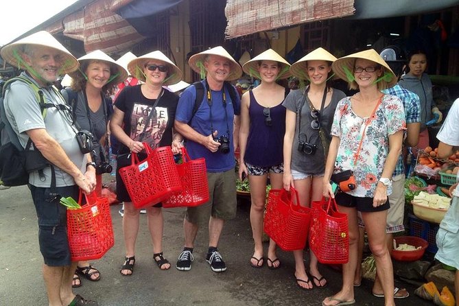 Cooking Class , Local Market , Basket Boat And CRABS FISHING - The two-hour cooking class with an expert chef: where you learn the method