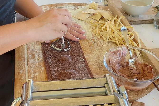 Cooking Class on a Family Farm in Chianti with Lunch - Bread and schiacciata dough: one base, lots of ways to use it