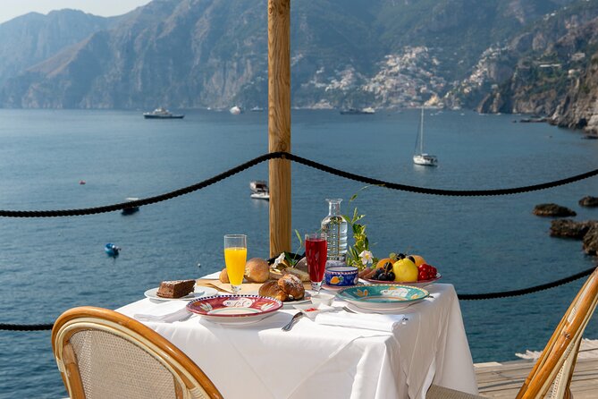 Cooking class: Pasta & Tiramisù with lunch in Amalfi Coast! - Entering La Gavitella: how the day starts in Praiano