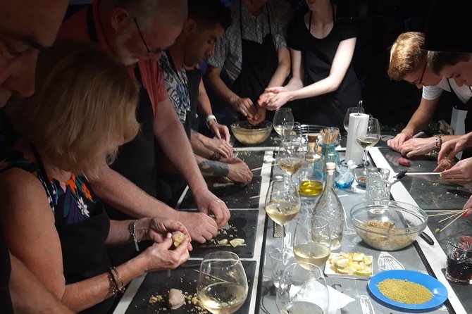 Cooking class shop market, and lunch or dinner with Chef Antonio - The cooking class at Antonio’s home: four courses and real technique