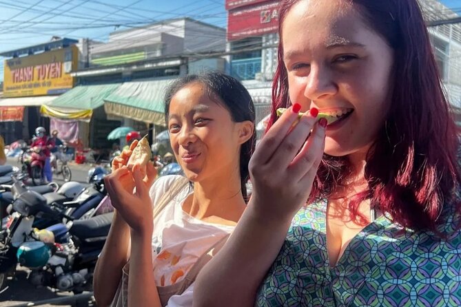 Cooking class & Vibrant Market by Scooter/Tuktuk (Half-Day) - Choosing Dishes Without Losing the Local Surprise