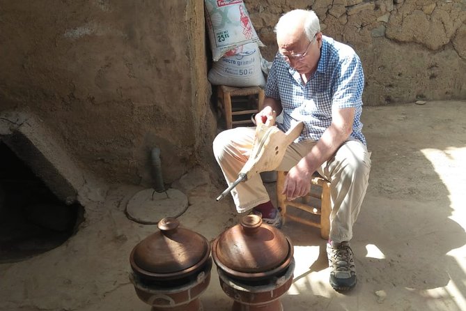 Cooking class with Berber family - Chef Hassan’s Menu: Chicken or Vegetarian Tajine, Salad, and the Big Meal