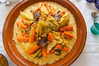 Cooking Class with Lacals in Marrakech . - Cooking your own tagine: meat choice and slow-cook technique