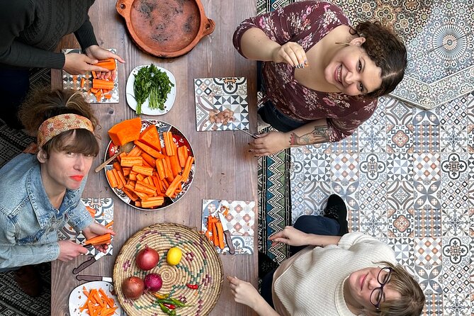 Cooking Class with Lacals in Marrakech . - Bread baking heritage at a historic community oven