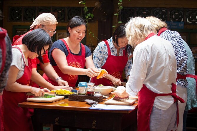 Cooking class with market visit - The guides: what you gain beyond recipes