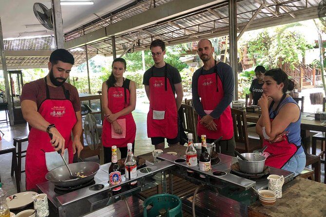 Cooking Class with Organic Farm in Chiang Mai - Who this Chiang Mai cooking class suits best