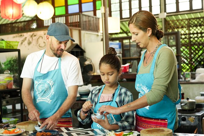 Cooking Class with Organic Farm in Chiang Mai at Mama Noi - The meal you cook: sit down and eat what you made