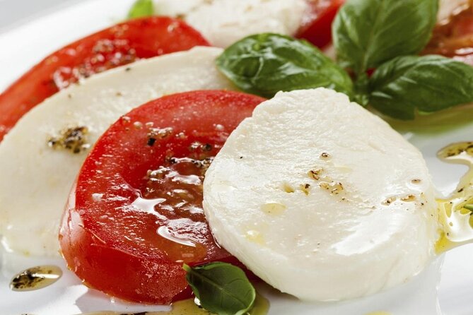 Cooking class with Pasta, mozzarella and Tiramisu with wine - Getting to Pianillo from the Positano area (plan this first)