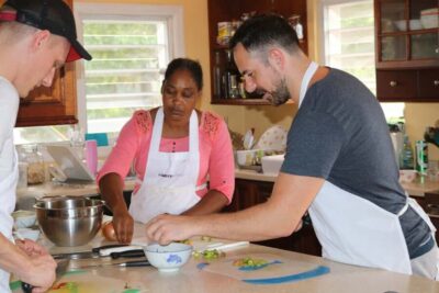 Coordinating Curry Cooking Class - What you actually learn to cook: curry chicken, tofu, and roti