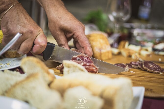 Cortecorbo Irpinia-wines: tour of the vineyards- Cooking class- wine tasting - Cooking Class: Pizza and Maccaronara the Hands-On Way