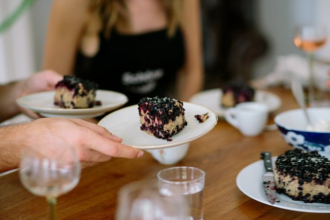 Eat Like a Berliner: Market Tour, Cooking Class and Lunch - The walk back: artisan stops and a neighborhood tour you’ll actually use