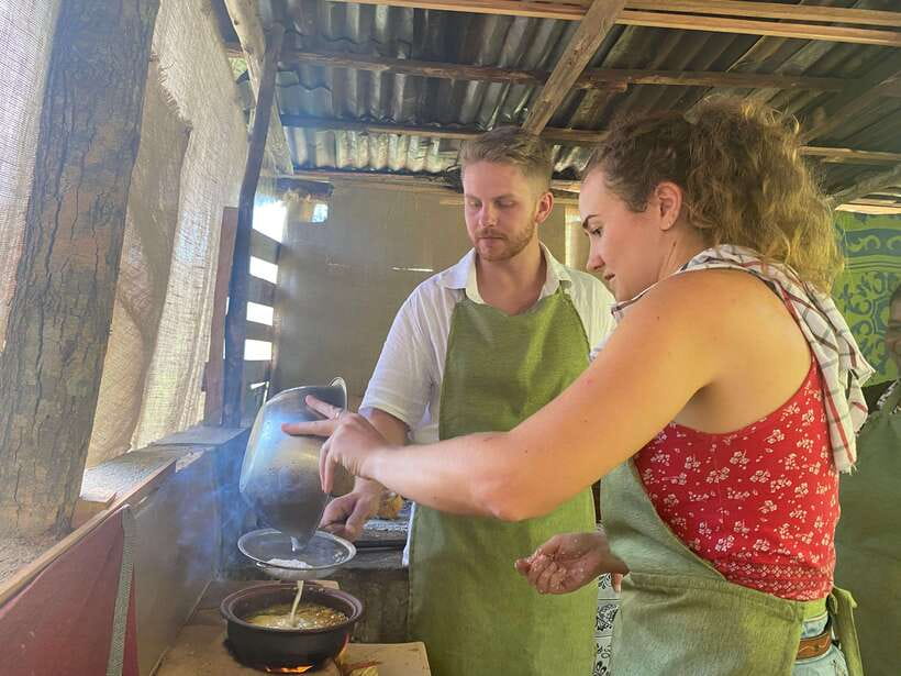 Ella Sri Lanka : Mom's Kitchen Cooking class - A mom-and-daughter kitchen class in Ella’s countryside