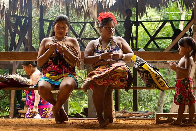 Embera Village Cooking Class with Gatun Lake Boat Safari - Guides that can make or break the day