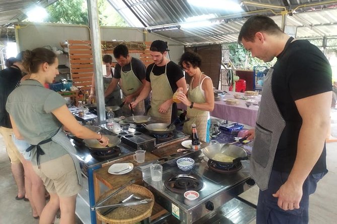 Evening Couse Thai Cooking Class in Ao Nang, Krabi - The “home-kitchen” approach: what your evening class actually feels like