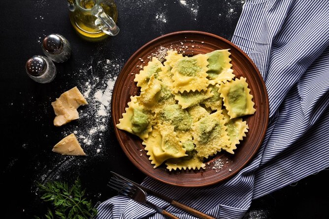 Fettuccine Pasta Cooking Class in Rome City Center - Who should book—and who should skip