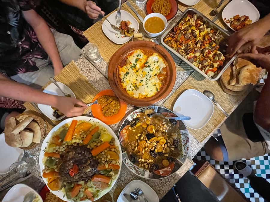 Fez: Souk Tour and Traditional Home Cooking Class - Why This Fez Cooking Class Feels Like a Home Evening