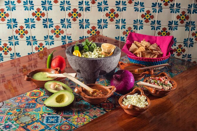 Flavors of Mexico: Cancun Cooking Class & Market Visit - Small group size: why a class up to 10 feels different