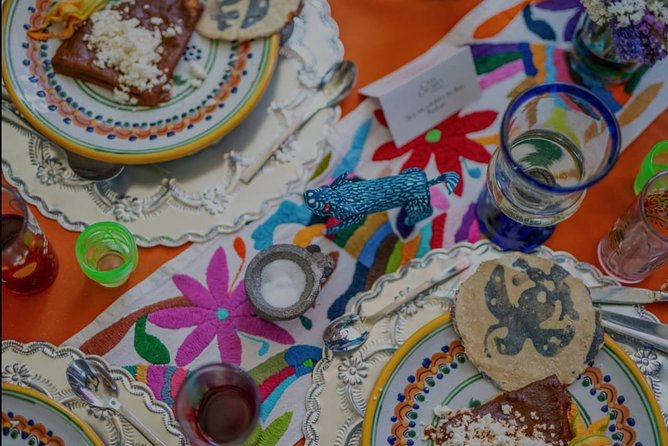 Flavors of Oaxaca: Cooking Class with No Set Menu and Local Market Tour - What You Might Cook: Mole Negro and Classic Oaxaca Favorites