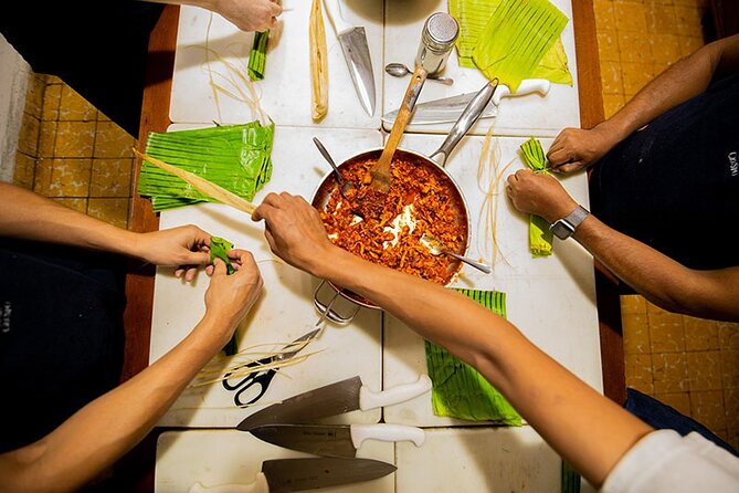 Flavors of Oaxaca: Cooking Class with No Set Menu and Local Market Tour - English or Spanish: What to Expect From the Instruction