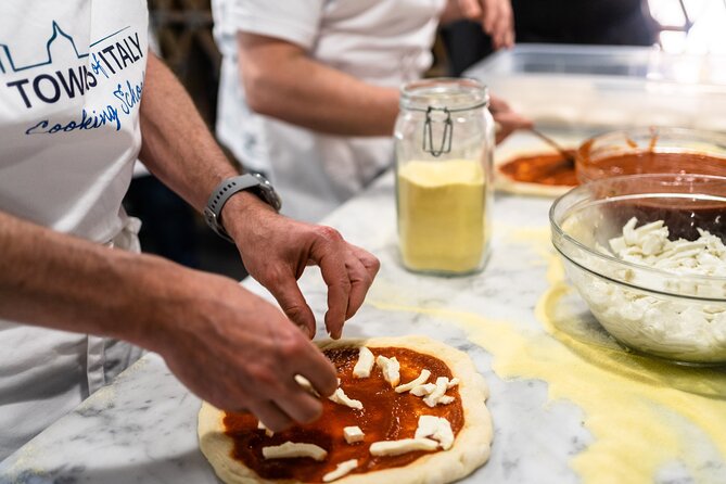 Florence Cooking Class The Art of Making Gelato & Authentic Pizza - Gelato Show Cooking: The Technique Behind Dense, Flavorful Dessert