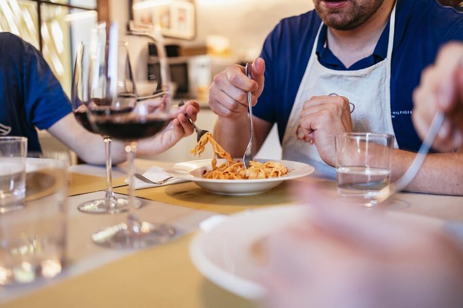 Florence: Pasta and Tiramisu Cooking Class with Local Host - The meal: eating your pasta and tiramisu with local wine