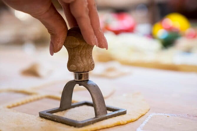 Florence: Pasta Cooking Class with Tiramisu & Gift Apron - How this Florence pasta and tiramisu class fits real travel days