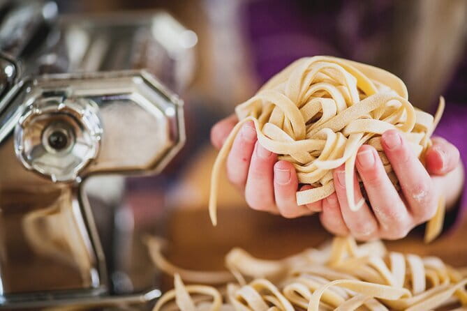 Florence: Pasta Cooking Class with Unlimited Wine - Key highlights before you book