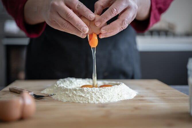 Florence Pasta & Tiramisu Cooking Class with Unlimited Wine - Price and Value: What $23.95 Really Buys You in Florence